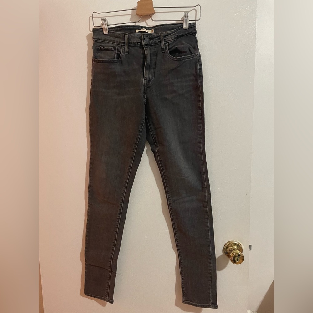 Levis 721 high rise jeans 28